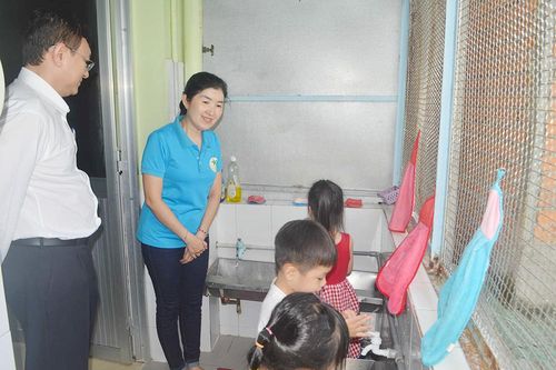Viện Pasteur TP. Hồ Chí Minh giám sát công tác phòng, chống bệnh truyền nhiễm và tiêm chủng tại phường Long Xuyên