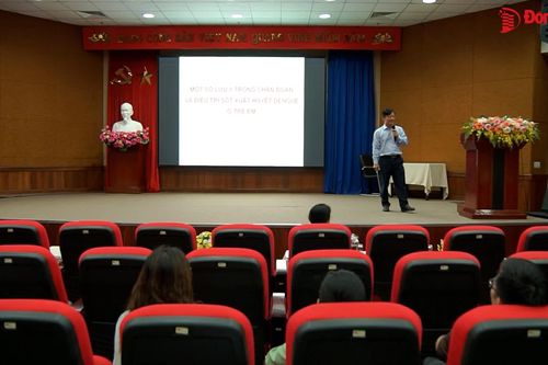 Nâng cao kiến thức, kỹ năng cho các bác sĩ trong việc chẩn đoán sớm, đúng và điều trị kịp thời sốt xuất huyết