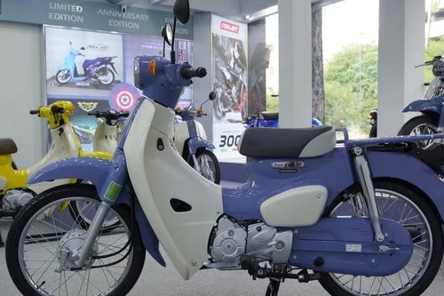 Honda Super Cub 50 Final Edition về Việt Nam với giá khoảng 46 triệu đồng