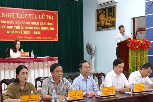 Đại biểu HĐND tỉnh tiếp xúc cử tri tại xã Tuyên Hóa