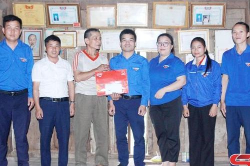 Tạ Khoa với phong trào 'Đền ơn đáp nghĩa'