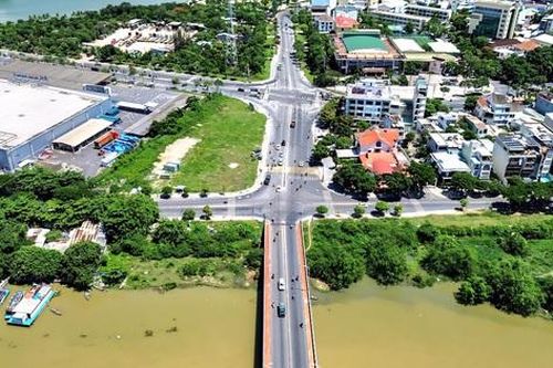 Sở Xây dựng Đà Nẵng nói gì về đề xuất thu hẹp vỉa hè tại nút giao cầu Hòa Xuân?