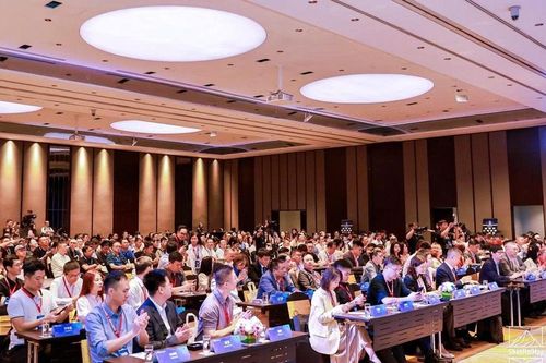 Hội thảo Đầu tư ngành hàng tiêu dùng Việt Nam 2025 thành công tốt đẹp