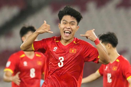 U23 Việt Nam thấp thỏm: Trung vệ số 1 chấn thương, bỏ ngỏ khả năng đá bán kết