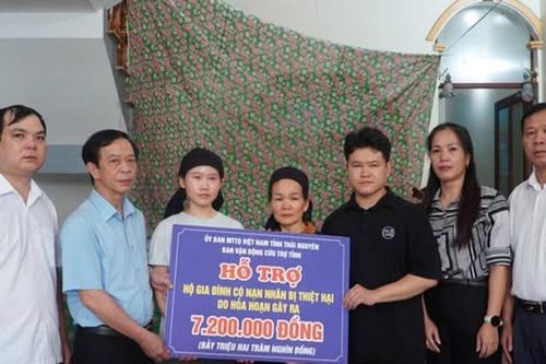 Ủy ban MTTQ tỉnh Thái Nguyên hỗ trợ gia đình nạn nhân bị hỏa hoạn
