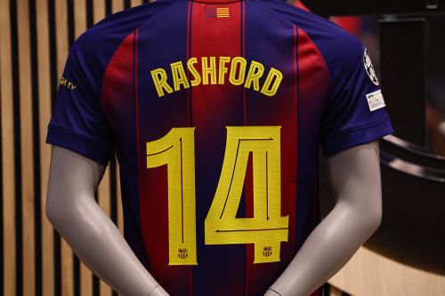 Rashford cập bến, tham vọng Barca rung chuyển