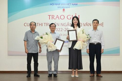 Tình yêu văn chương vẫn cháy bền bỉ trong lòng người viết