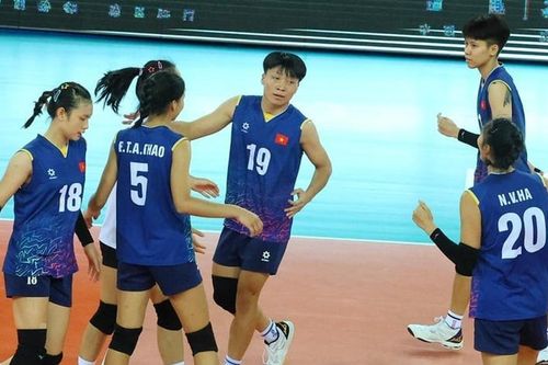 Tin nóng thể thao sáng 24/7: Danh sách đội bóng chuyền nữ Việt Nam dự giải thế giới; CAHN ra mắt tài năng Việt kiều