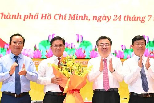 Đồng chí Nguyễn Mạnh Cường được bầu giữ chức Phó Chủ tịch UBND TPHCM