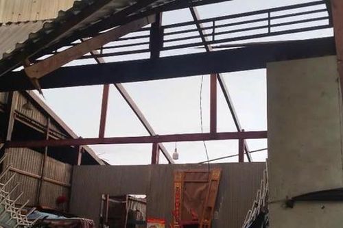 Mưa bão, dông lốc gây nhiều thiệt hại