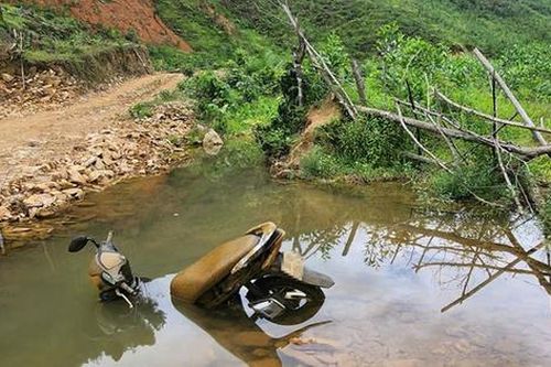Phát hiện người đàn ông mất tích nhiều ngày, thi thể trong khe núi ở Hà Tĩnh