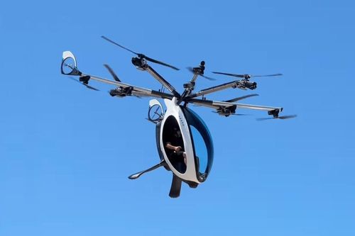 Máy bay cá nhân Airscooter chạy điện lai chính thức cất cánh