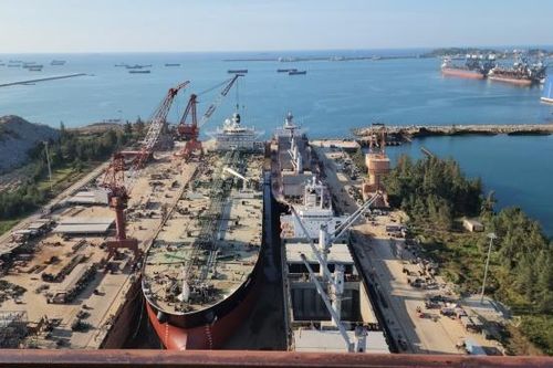 Bài 3: Hợp lực từ cơ chế và nội lực - Đòn bẩy để phát triển PVSM