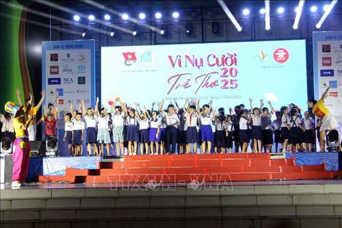 Mang tiếng hát và tấm lòng về nơi cực Nam của Tổ quốc