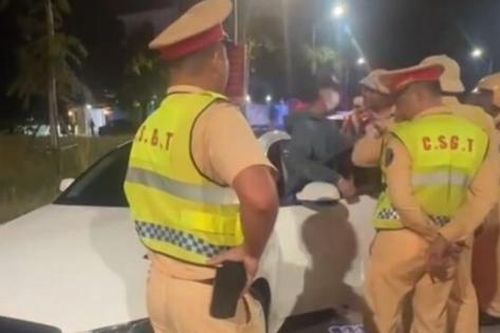 Nam tài xế xe Audi dương tính với ma túy có hành vi lạng lách, chèn ép xe khác trên cao tốc