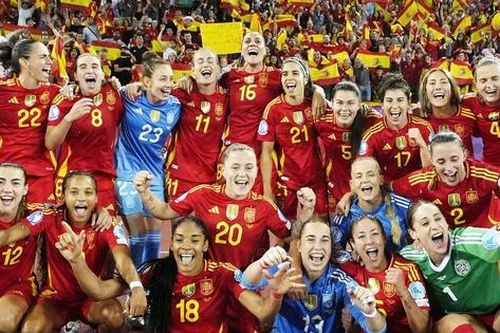 Đội tuyển nữ Tây Ban Nha đấu với Anh tại chung kết EURO nữ 2025