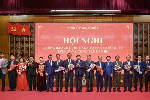 Đảng vì dân, dân tin Đảng (bài 2)