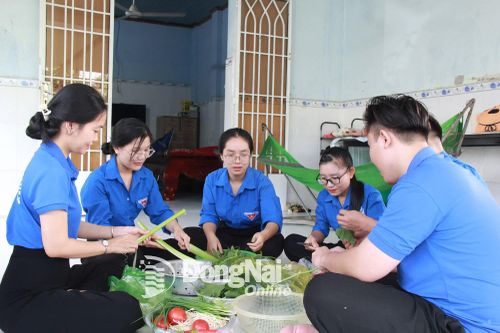 Tuổi trẻ tri ân