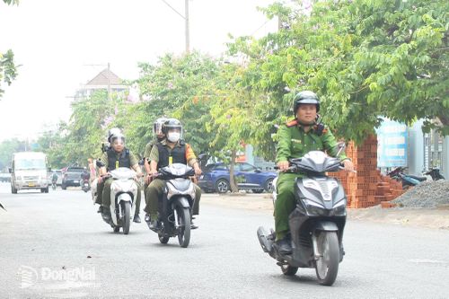 CHÀO MỪNG KỶ NIỆM 80 NĂM NGÀY TRUYỀN THỐNG LỰC LƯỢNG CÔNG AN NHÂN DÂN (19-8-1945 - 19-8-2025) Giữ bình yên địa bàn từ những bước chân tuần tra