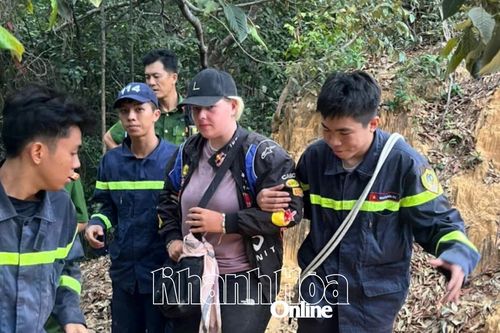 Cứu nạn thành công 2 du khách tại núi Cỏ Ống