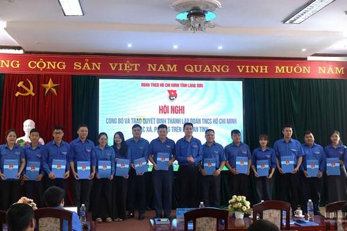 Tỉnh đoàn tổ chức hội nghị về công tác cán bộ và giao ban, kiểm tra công tác triển khai chiến dịch thanh niên tình nguyện hè