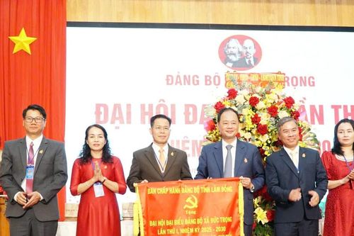 Chủ tịch HĐND tỉnh Lâm Đồng Trần Hồng Thái dự Đại hội Đảng bộ xã Đức Trọng