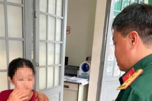 Kịp thời hỗ trợ xe chở đoàn thiện nguyện bị lật tại xã Tà Đùng
