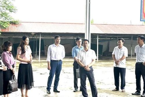 Các xã Vĩnh Chân, Thanh Ba cần chuẩn bị tốt các điều kiện cho năm học mới