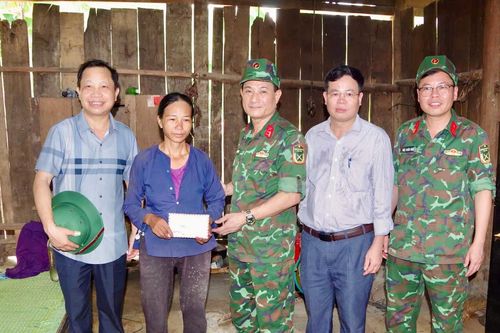 Lực lượng vũ trang Thái Nguyên góp sức dựng những mái ấm nghĩa tình