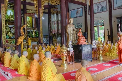 Quảng Trị: Lễ Bố-tát, thính giới định kỳ tại tổ đình Sắc tứ Tịnh Quang sau khi sáp nhập tỉnh Quảng Bình