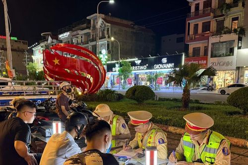 Ngay sau cơn bão số 3, Phòng CSGT Công an tỉnh Bắc Ninh mạnh tay trấn áp đua xe trái phép, xử lý 'nóng' gần 170 thanh thiếu niên vi phạm