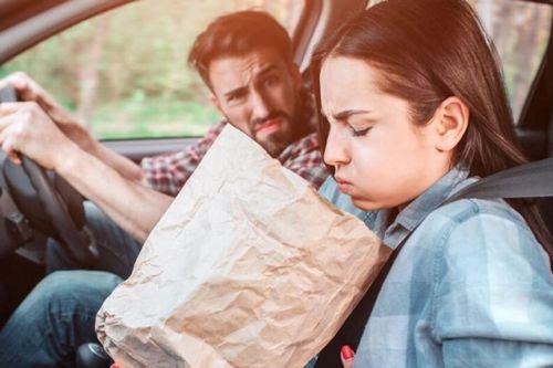 Lý giải vì sao đi xe điện dễ bị say nặng hơn xe xăng?