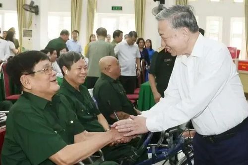 Truyền thống cao đẹp 'Uống nước nhớ nguồn'