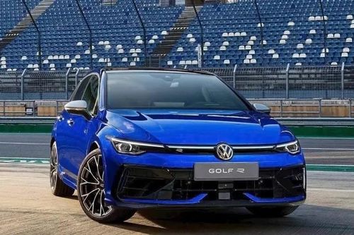 Volkswagen Golf nhận đặt cọc tại Việt Nam