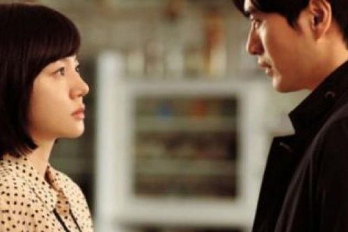 Gặp lại người xưa, tôi mới thấm thía: Có những điều tưởng là tình yêu…