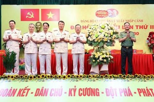 Cụ thể hóa nhận thức, tư duy mới của Đảng về quản lý xuất nhập cảnh vào hoàn thiện hệ thống pháp luật