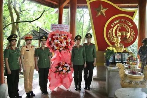 Công an TPHCM: Thăm các Mẹ Việt Nam Anh hùng nhân ngày Thương binh - Liệt sĩ