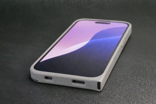 Ốp lưng đặc biệt để người dùng iPhone đời cũ không bị bỏ lại