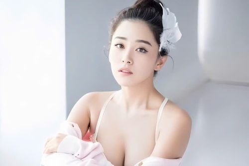 Diễn viên 'Hồng lâu mộng' mang thai