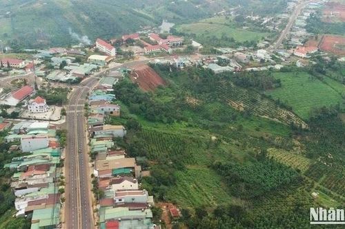 Xây dựng cơ sở dữ liệu, chế độ báo cáo trực tuyến trên Hệ thống trong giám sát, đánh giá các chương trình mục tiêu quốc gia