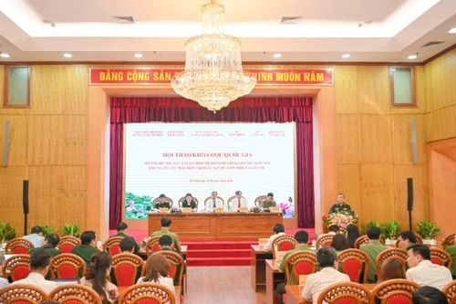 Đổi mới mạnh mẽ việc học tập lý luận chính trị trong hệ thống giáo dục quốc dân
