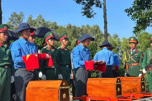 Đồng Tháp: Tổ chức lễ truy điệu và an táng 43 hài cốt liệt sĩ