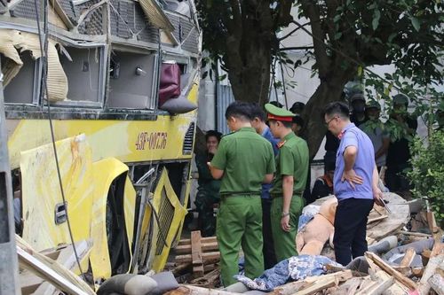 Nạn nhân kể lại khoảnh khắc xe lật khiến 10 người tử vong ở Hà Tĩnh