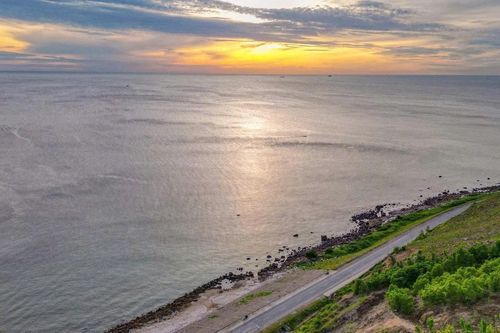 Đẹp ngỡ ngàng bãi biển hoang sơ phía Nam Hà Tĩnh