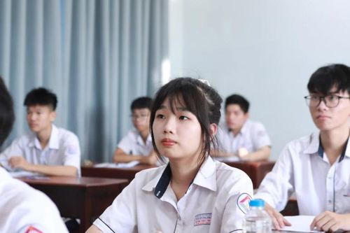 Quy đổi điểm chuẩn giữa các phương thức của Học viện Ngoại giao