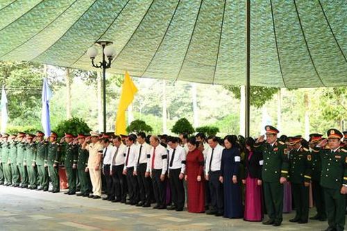 Trang trọng lễ viếng nghĩa trang liệt sĩ, truy điệu và an táng hài cốt liệt sĩ tại Tây Ninh