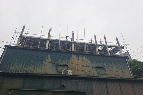 Chủ tịch Hà Nội chỉ đạo xử lý biệt thự, nhà tầng trái phép trong cụm công nghiệp