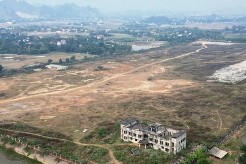 Cận cảnh dự án nhà máy xi măng hoang tàn 18 năm, chủ đầu tư biến mất ở Ninh Bình