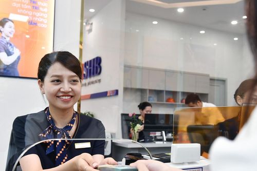 Cuộc đua tăng vốn điều lệ: Vietcombank giữ ngôi vương, nhóm ngân hàng tư nhân bứt tốc