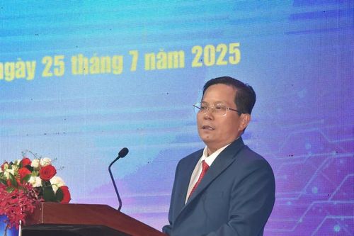 Tổng Biên tập báo Người Lao Động: 'Nhà báo phải viết bằng sự tử tế'
